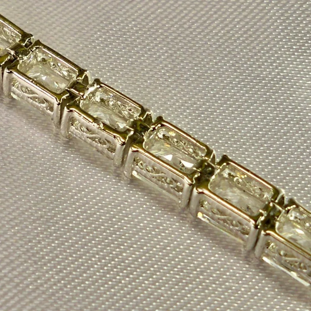 NEW Radiant Cut Purple Cubic Zirconias Silver DESIGNER Bracelet